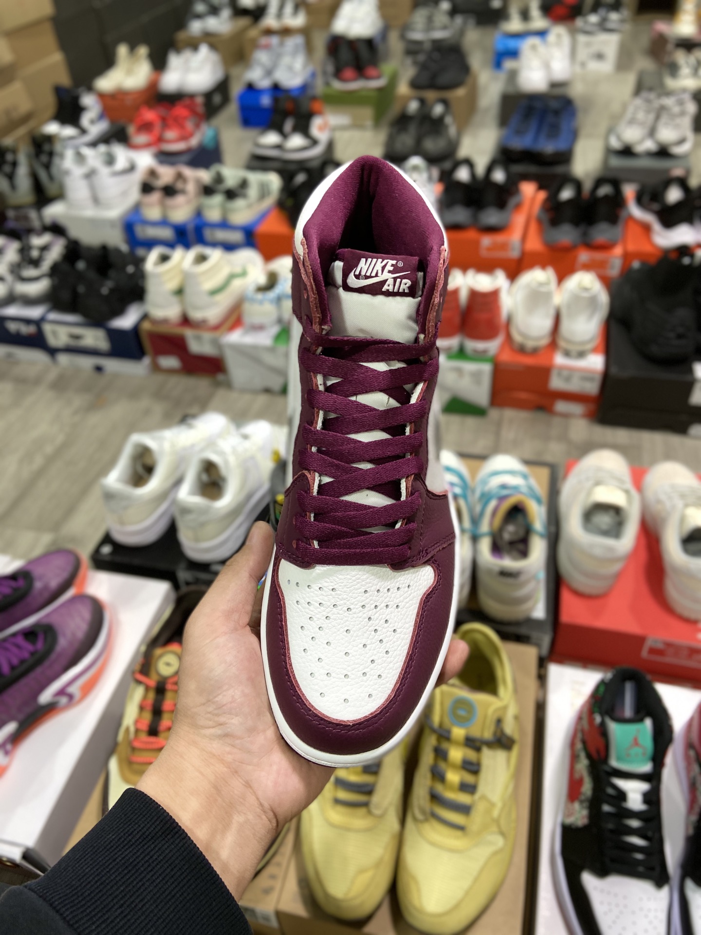 480高版本 乔丹Air Jordan 1 High OG “Bordeaux” 波尔多整个鞋身555088-611