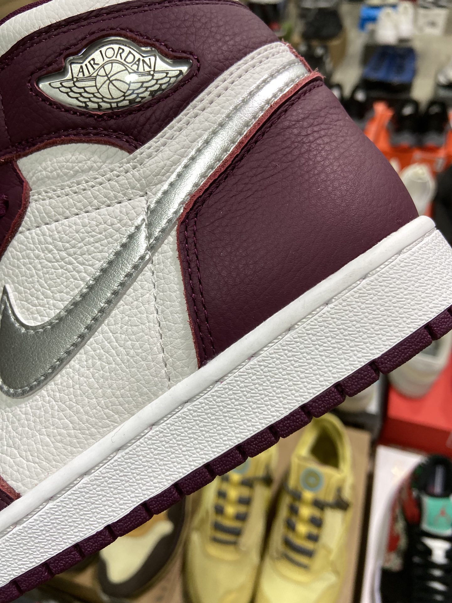 480高版本 乔丹Air Jordan 1 High OG “Bordeaux” 波尔多整个鞋身555088-611