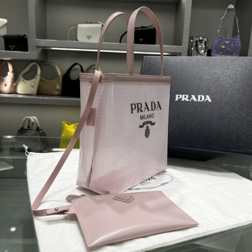 Prada 新推出迷你tote 亮片网眼包