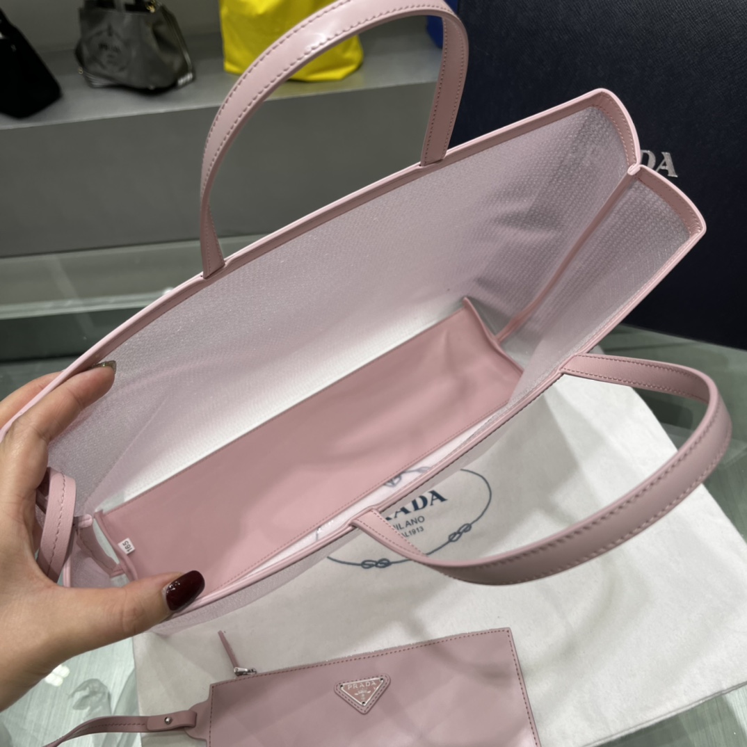 Prada 粉色大号