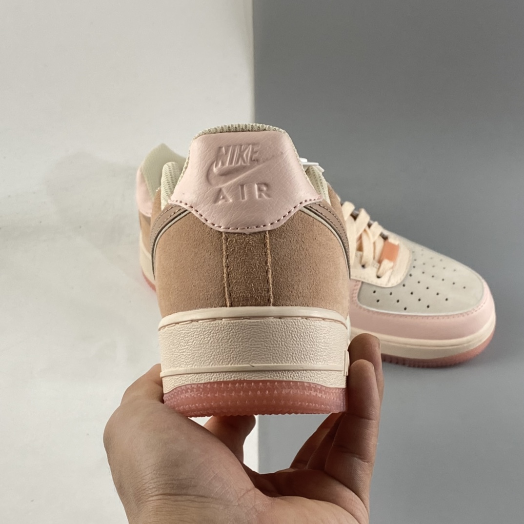 P200 NIKE Air Force 1’07 Low 浅粉拼接空军一号低帮休闲板鞋 896185-603