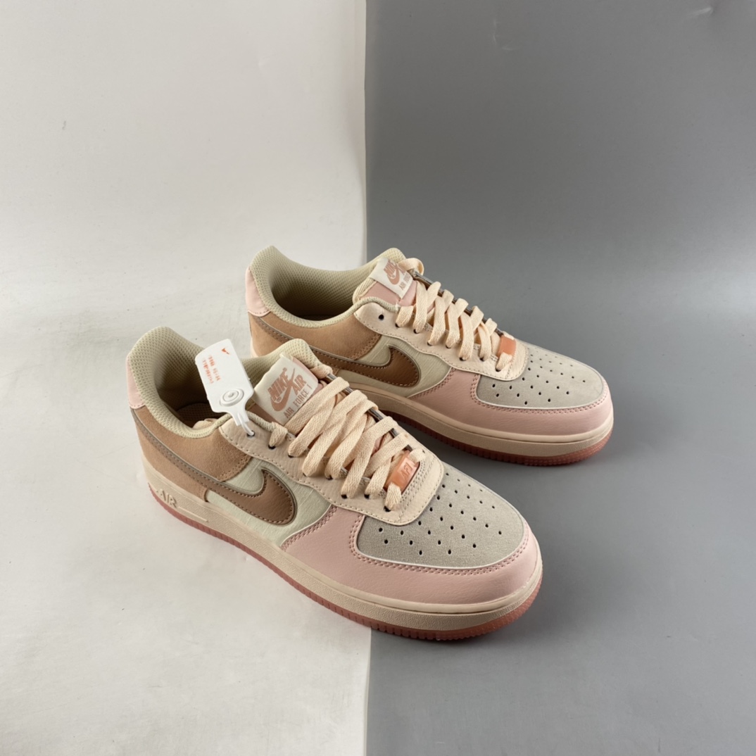 P200 NIKE Air Force 1’07 Low 浅粉拼接空军一号低帮休闲板鞋 896185-603