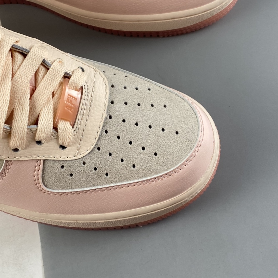P200 NIKE Air Force 1’07 Low 浅粉拼接空军一号低帮休闲板鞋 896185-603