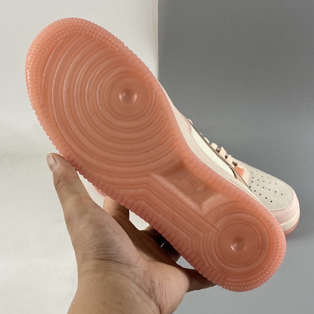 P200 NIKE Air Force 1’07 Low 浅粉拼接空军一号低帮休闲板鞋 896185-603