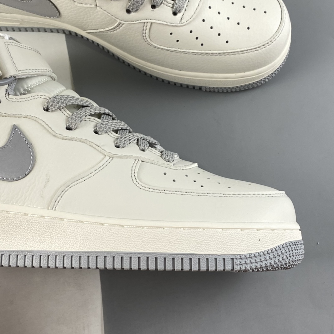 P260  Undefeated x NIKE Air Force 1 Mid SU19 白银夜魔侠休闲板鞋 AO6617-306