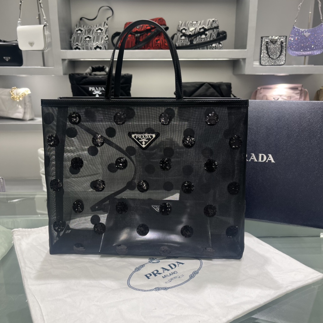 Prada 波点黑大号