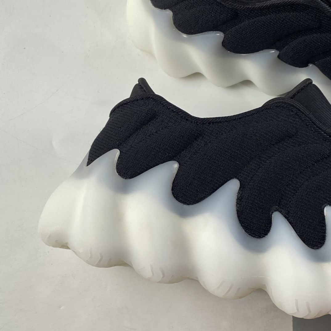 P260  Adidas Yeezy 400 Sample 椰子400黑色火山小笼包 H68031