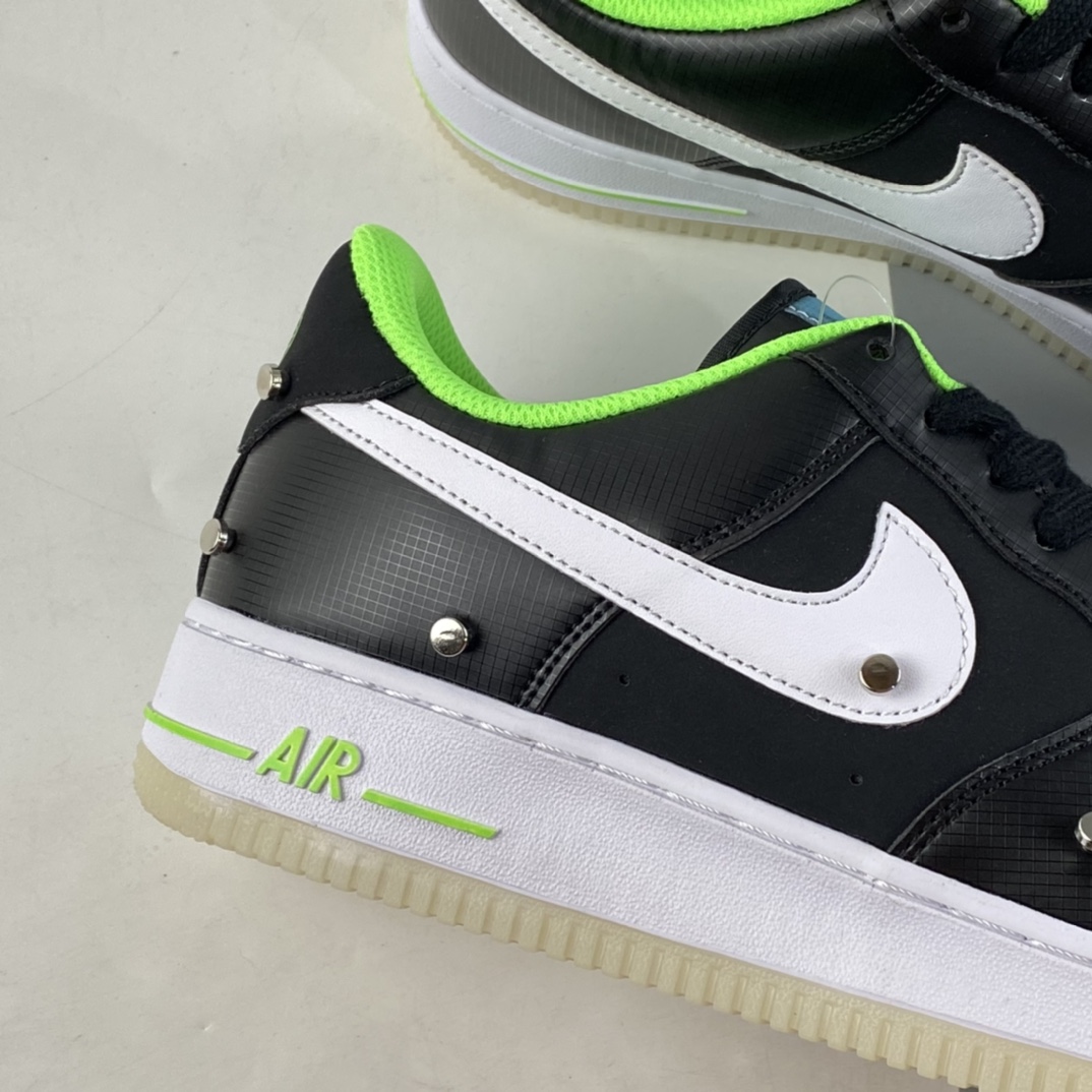 P200 NIKE Air Force 1’07 Low 换勾低帮休闲板鞋 DO7085-001