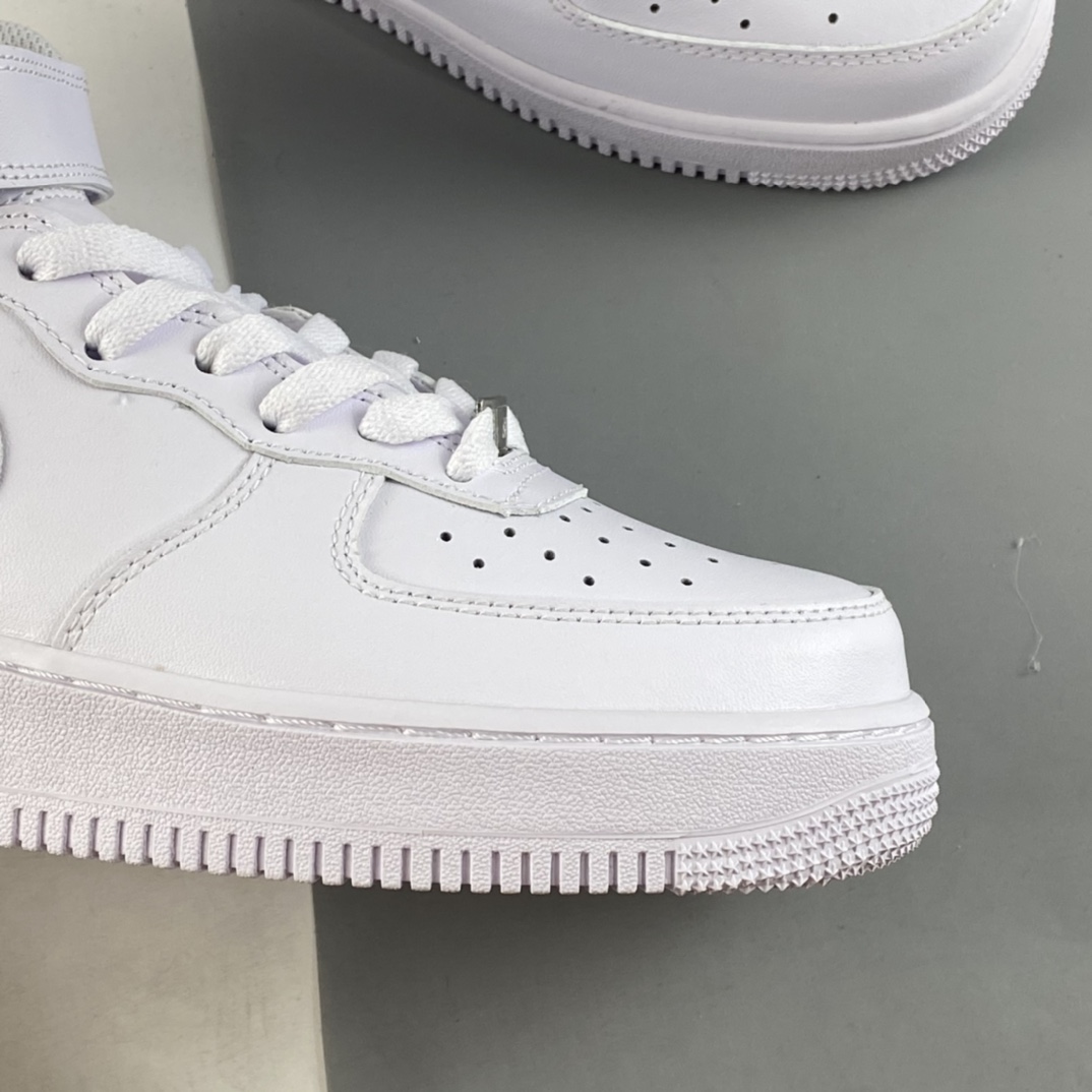 P160  NIKE Air Force 1 Mid ’07 空军一号板鞋 315123-111