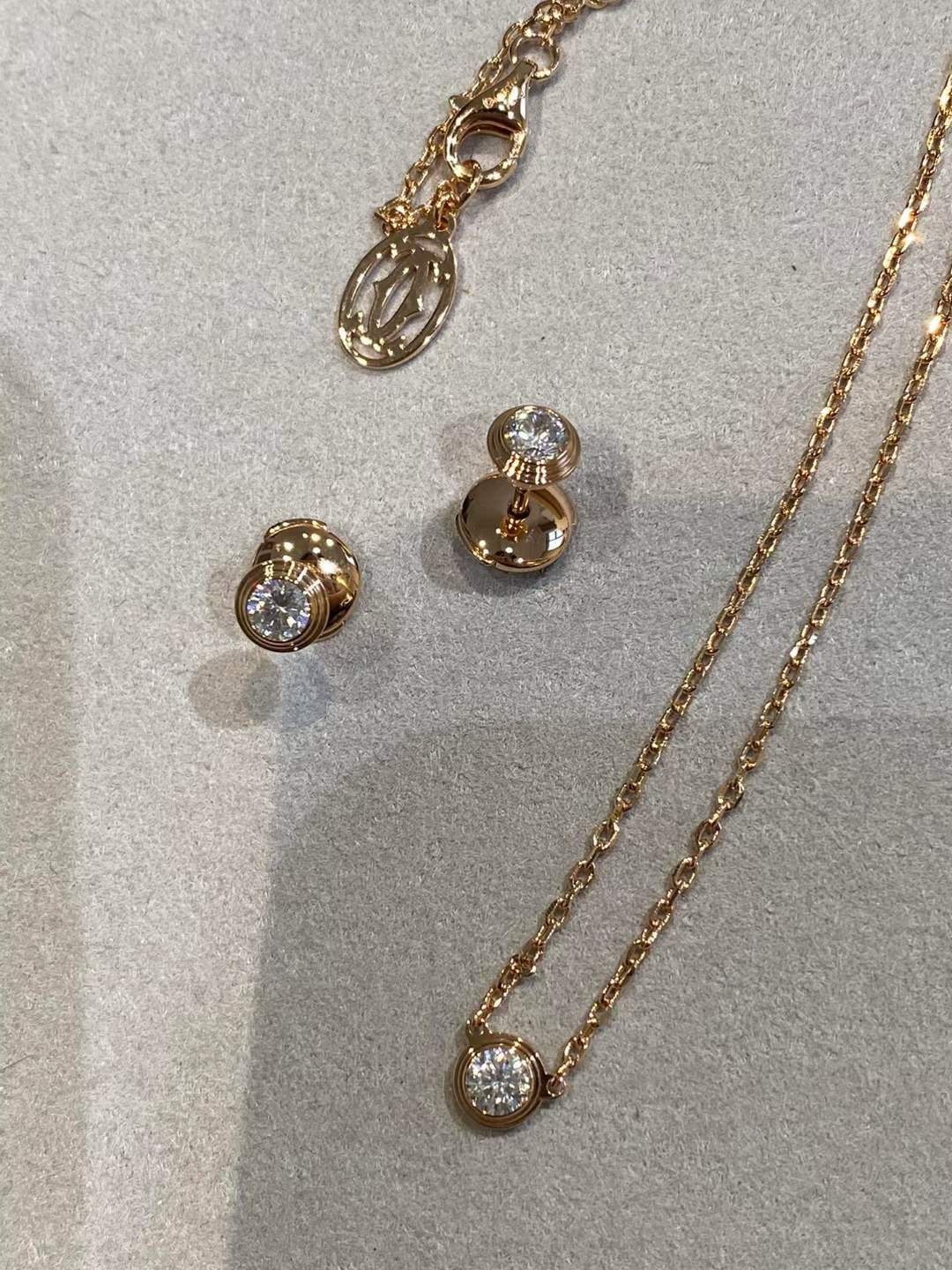 Cartier 卡家 飞碟 低调简约的奢华