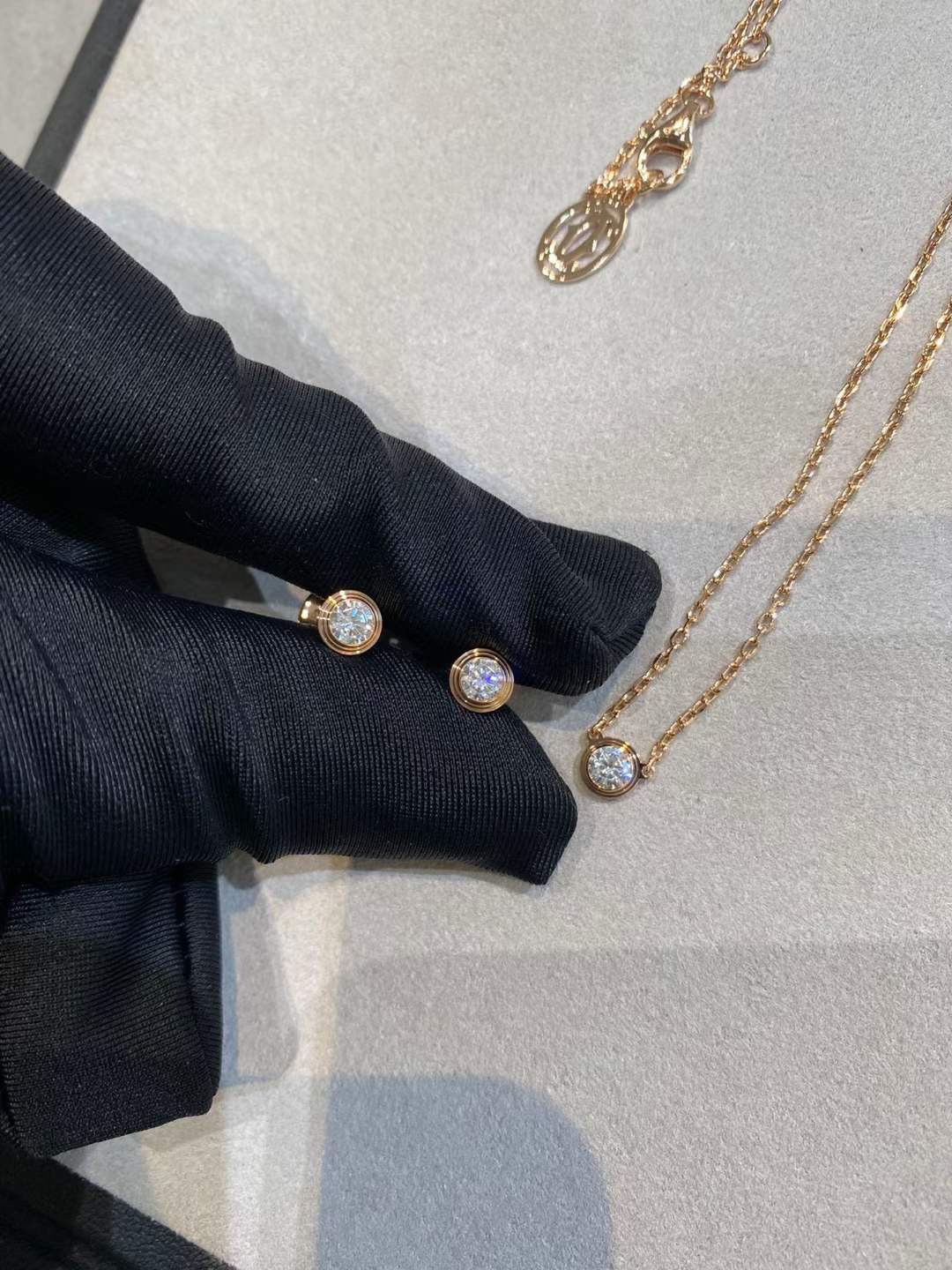Cartier 卡家 飞碟 低调简约的奢华