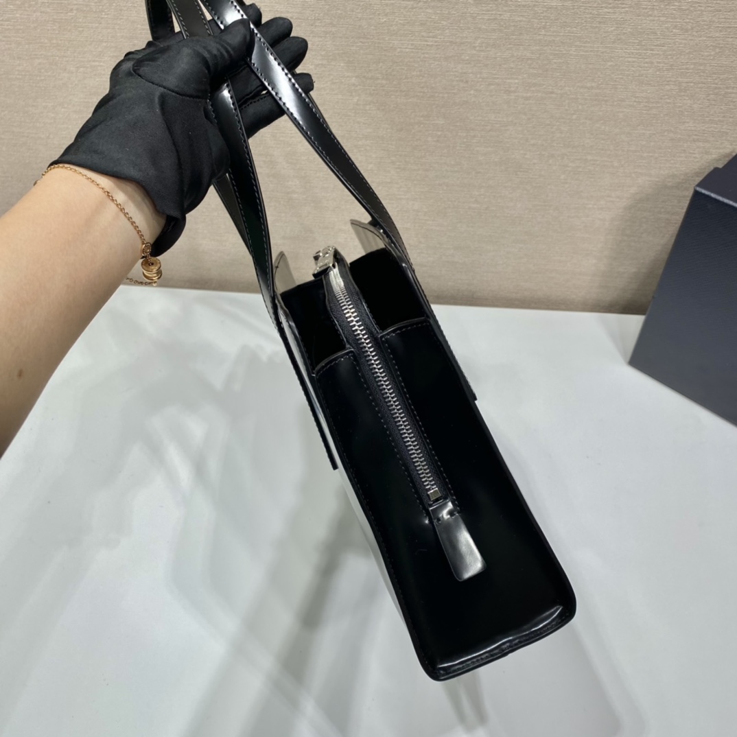 PRADA普拉达tote购物袋1BA350