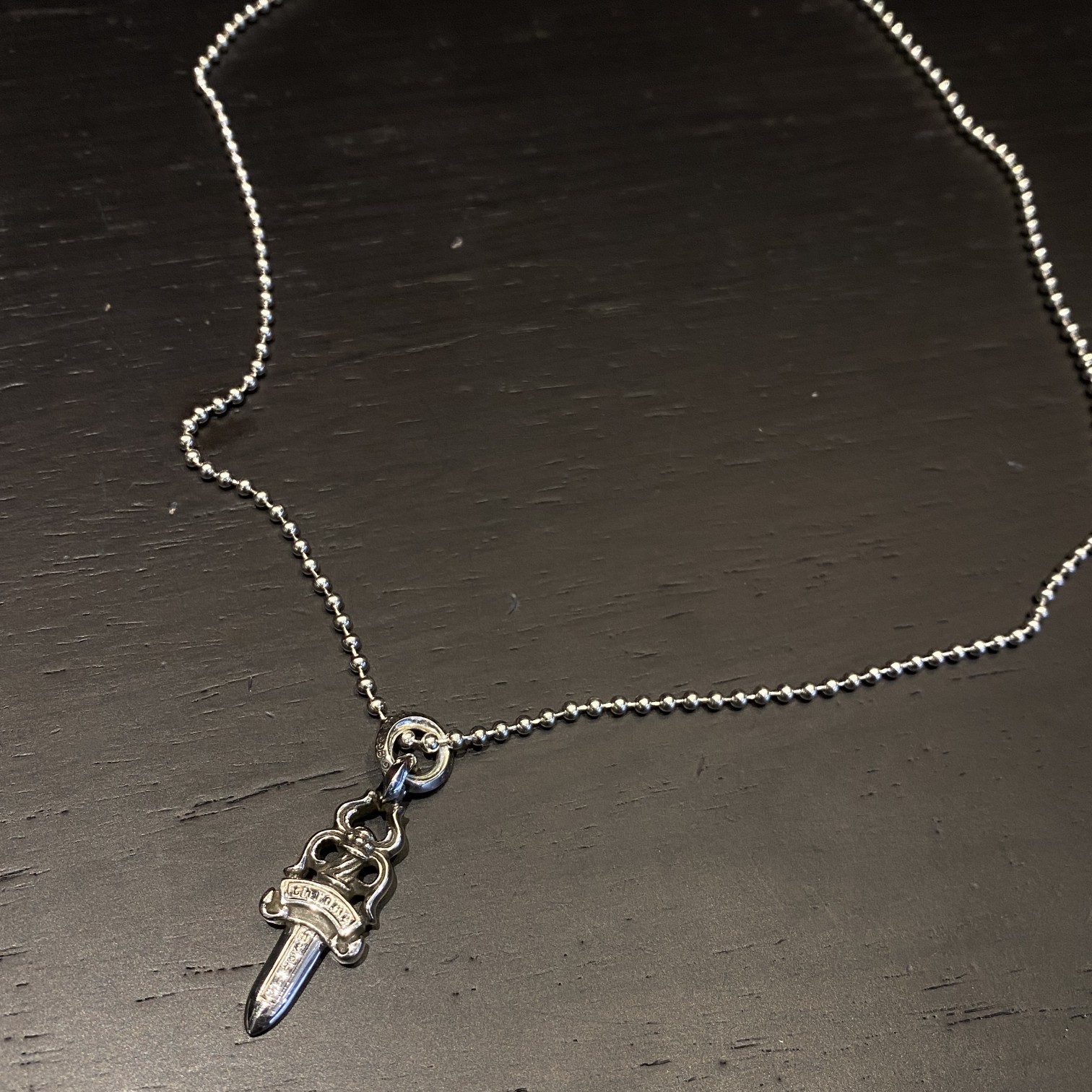 Chrome Hearts 𝐂𝐡𝐫𝐨𝐦𝐞 𝐡𝐞𝐚𝐫𝐭𝐬 克罗心 字母环宝剑项链