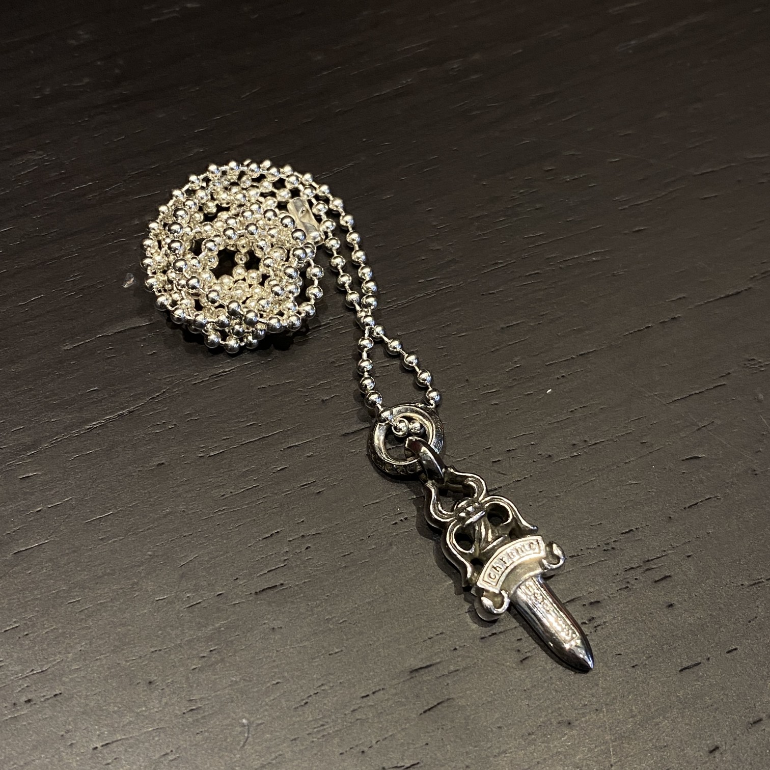 Chrome Hearts 𝐂𝐡𝐫𝐨𝐦𝐞 𝐡𝐞𝐚𝐫𝐭𝐬 克罗心 字母环宝剑项链