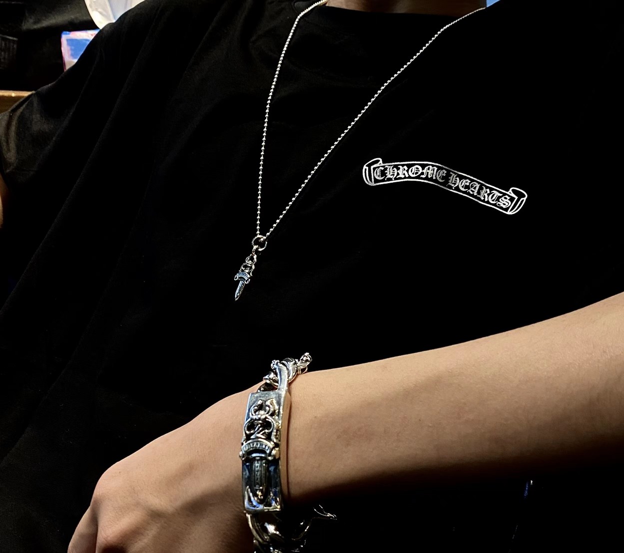 Chrome Hearts 𝐂𝐡𝐫𝐨𝐦𝐞 𝐡𝐞𝐚𝐫𝐭𝐬 克罗心 字母环宝剑项链
