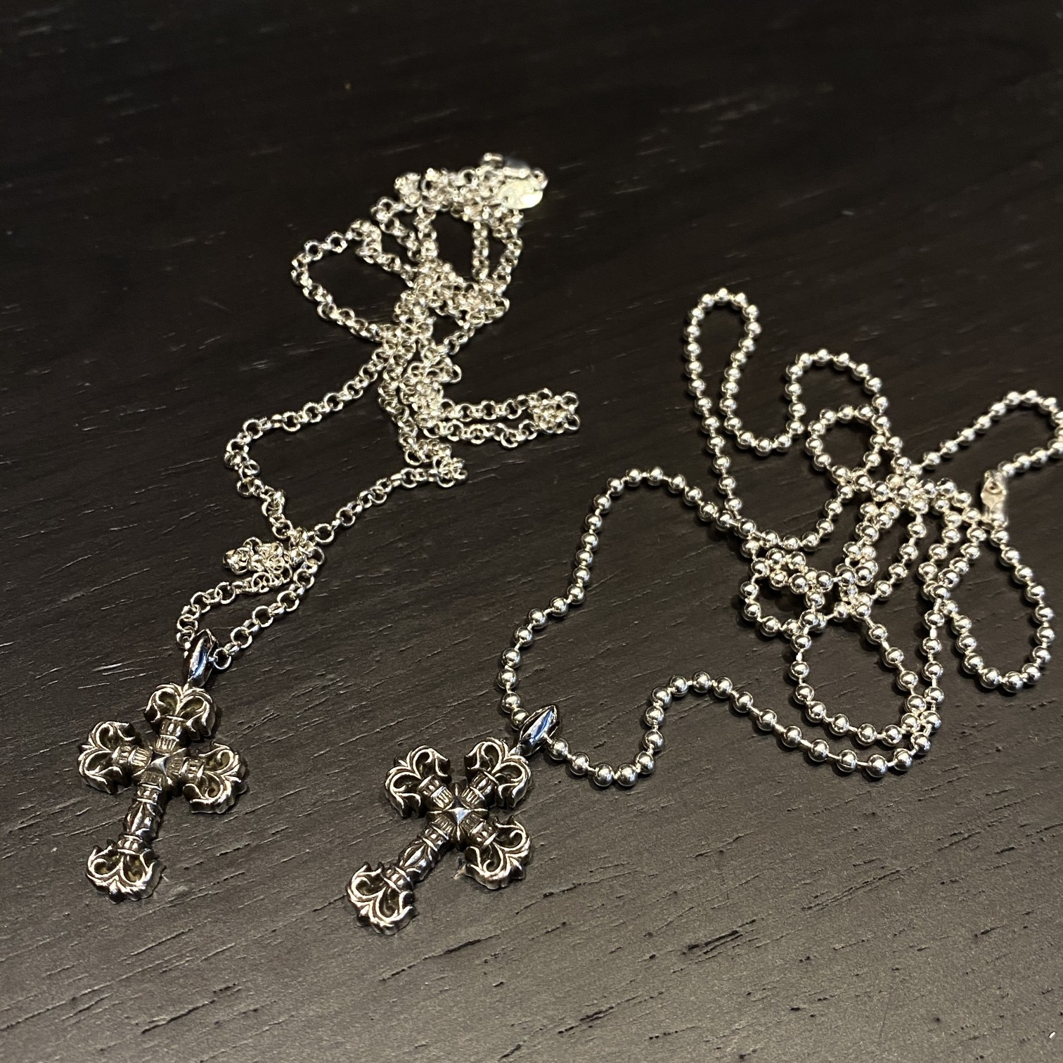 Chrome Hearts 𝐂𝐡𝐫𝐨𝐦𝐞 𝐡𝐞𝐚𝐫𝐭𝐬克罗心迷你火焰十字架项链