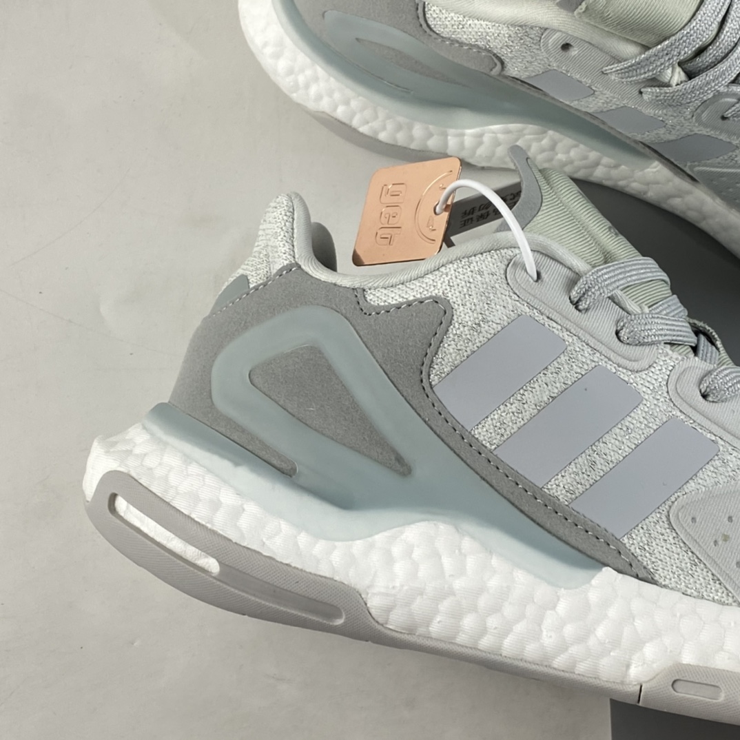 P220  Adidas Originals 2020 Day Jogger Boost 三叶草FW5901