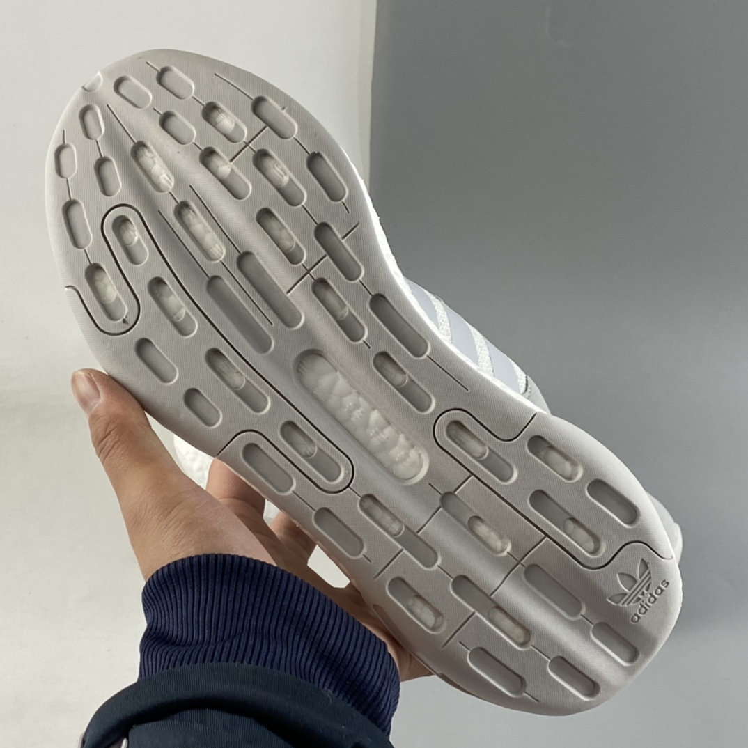 P220  Adidas Originals 2020 Day Jogger Boost 三叶草FW5901