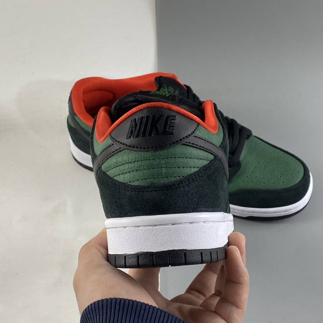 P260  NIKE SB Dunk Low Prm SB扣碎篮板时尚休闲板鞋 304292-055