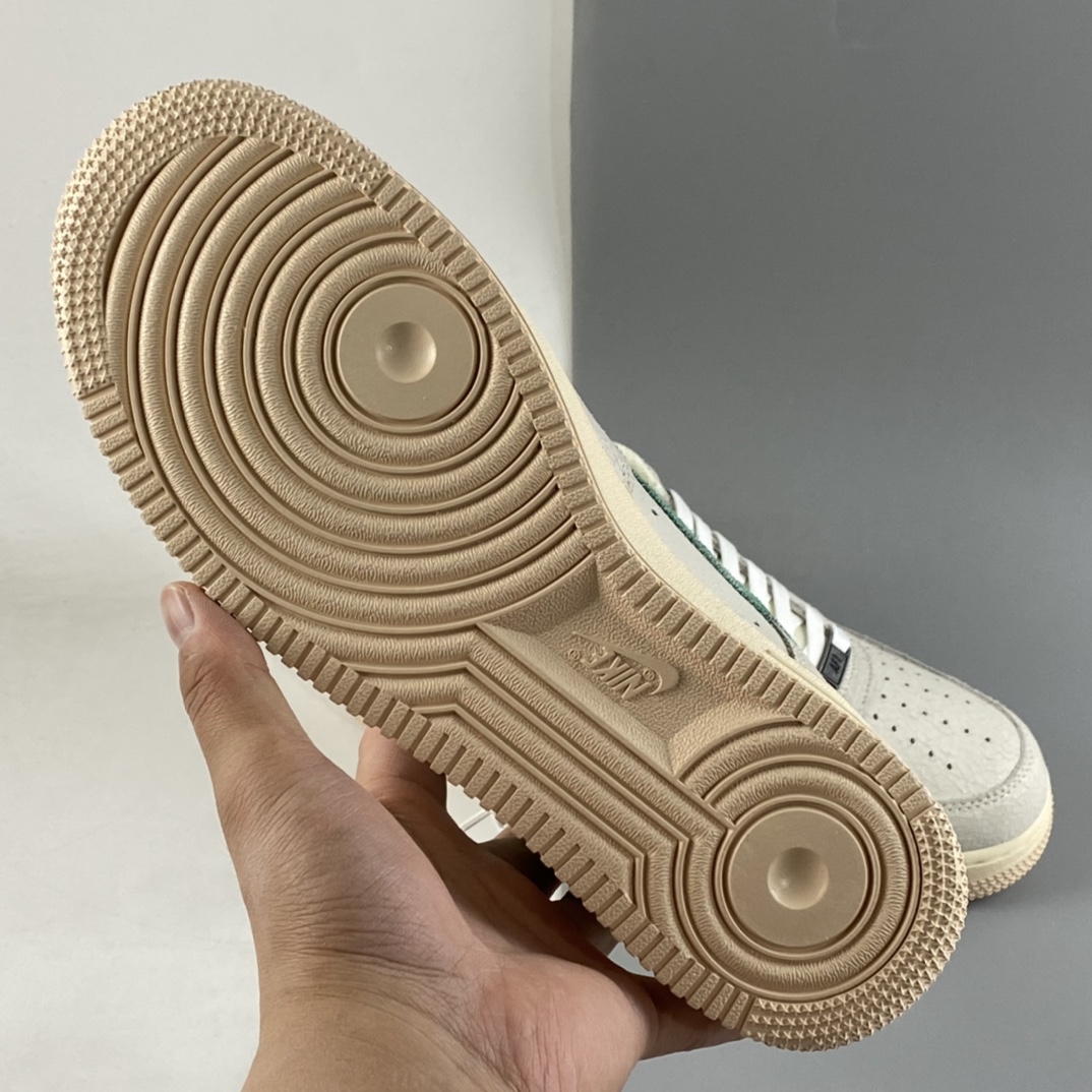 P200  NIKE Air Force 1’07 Low ”Test of Time” 空军一号低帮休闲板鞋 DO5876-100