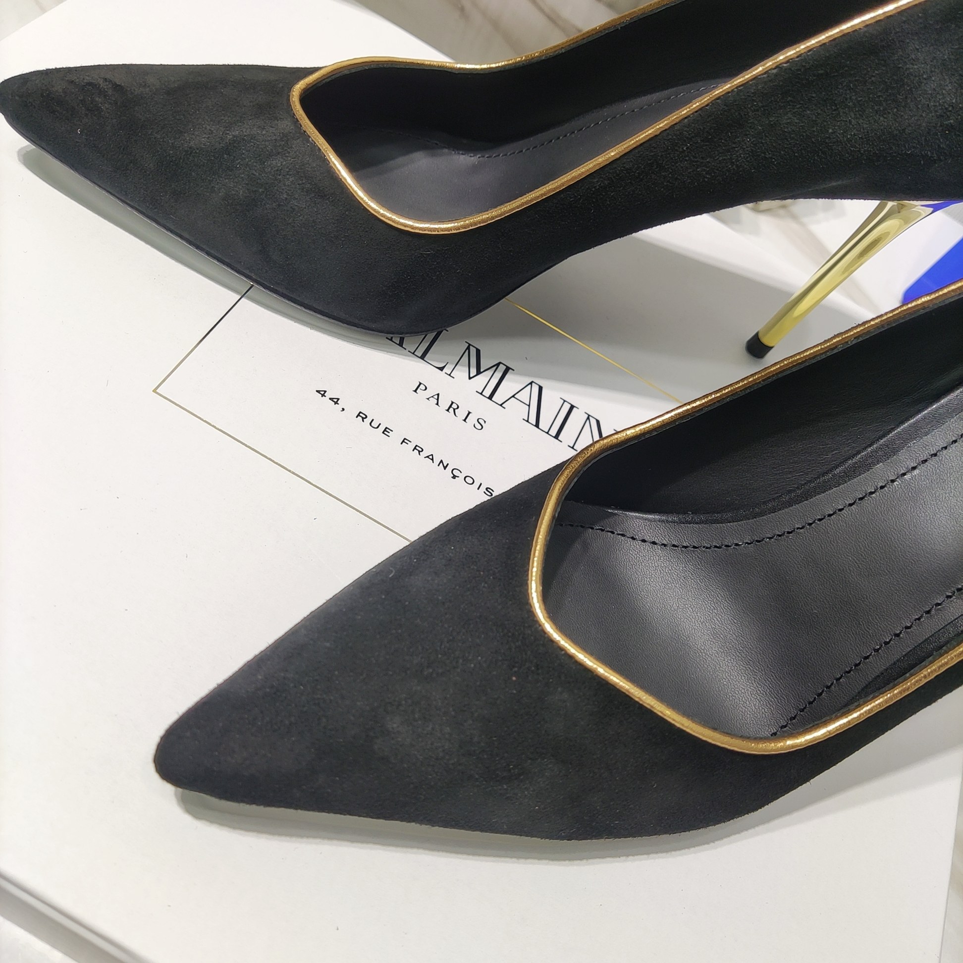 “2022 Spring Summer Zenium High Heels: Custom Textile, Cozy Water-Skinned Inside” - 图片 3