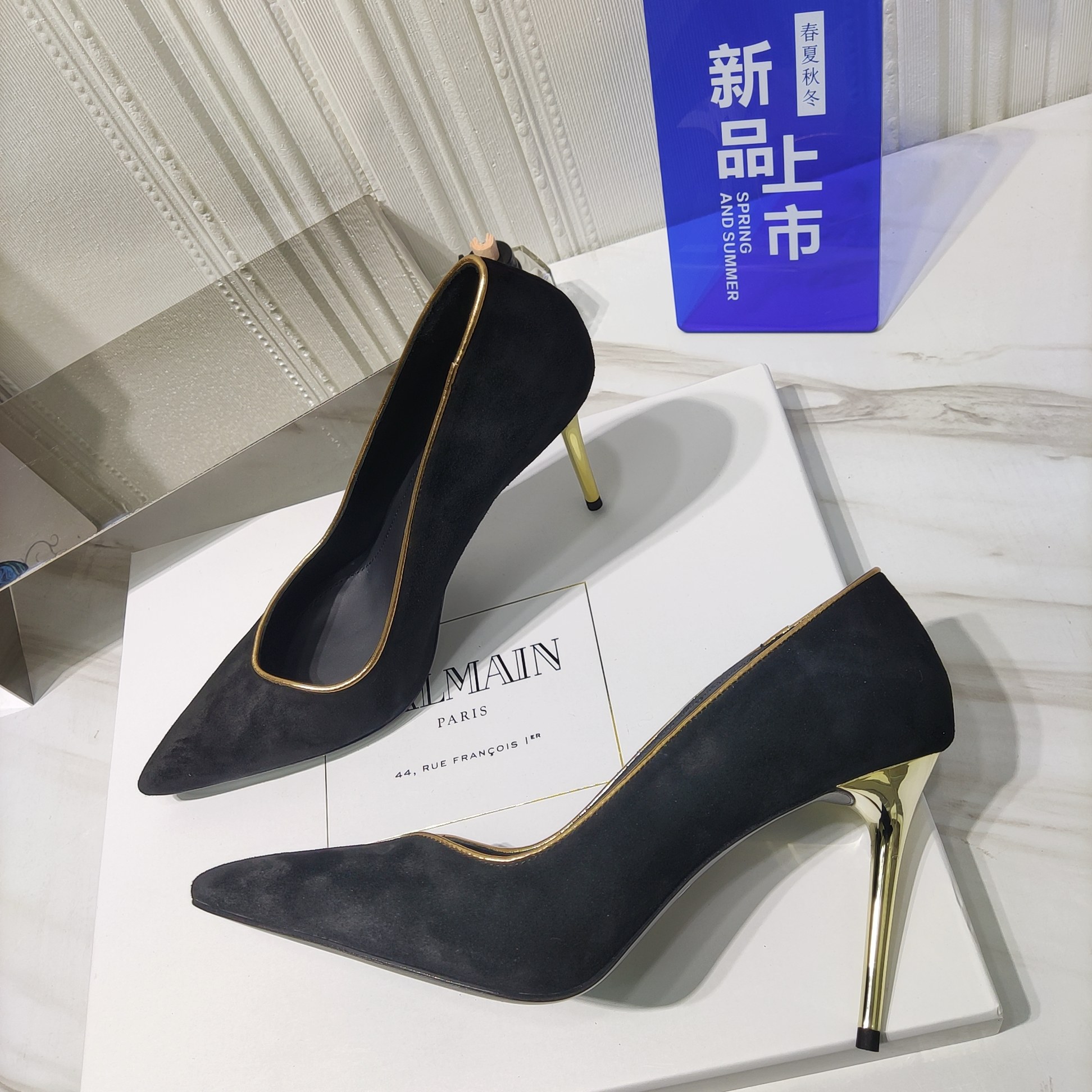 “2022 Spring Summer Zenium High Heels: Custom Textile, Cozy Water-Skinned Inside” - 图片 4