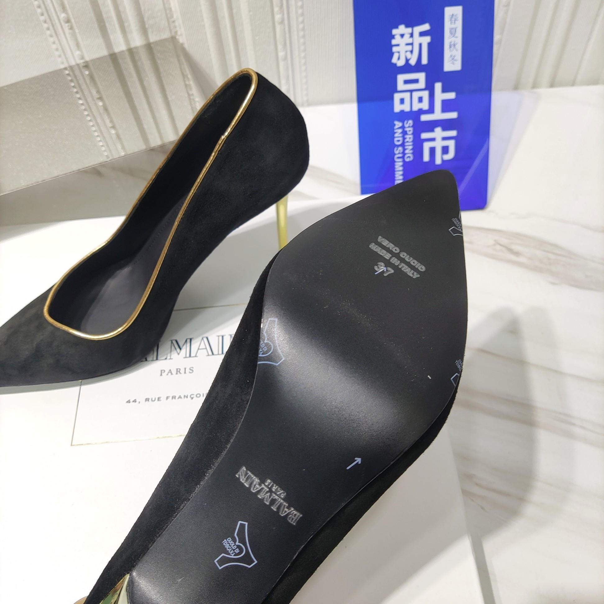 “2022 Spring Summer Zenium High Heels: Custom Textile, Cozy Water-Skinned Inside” - 图片 5