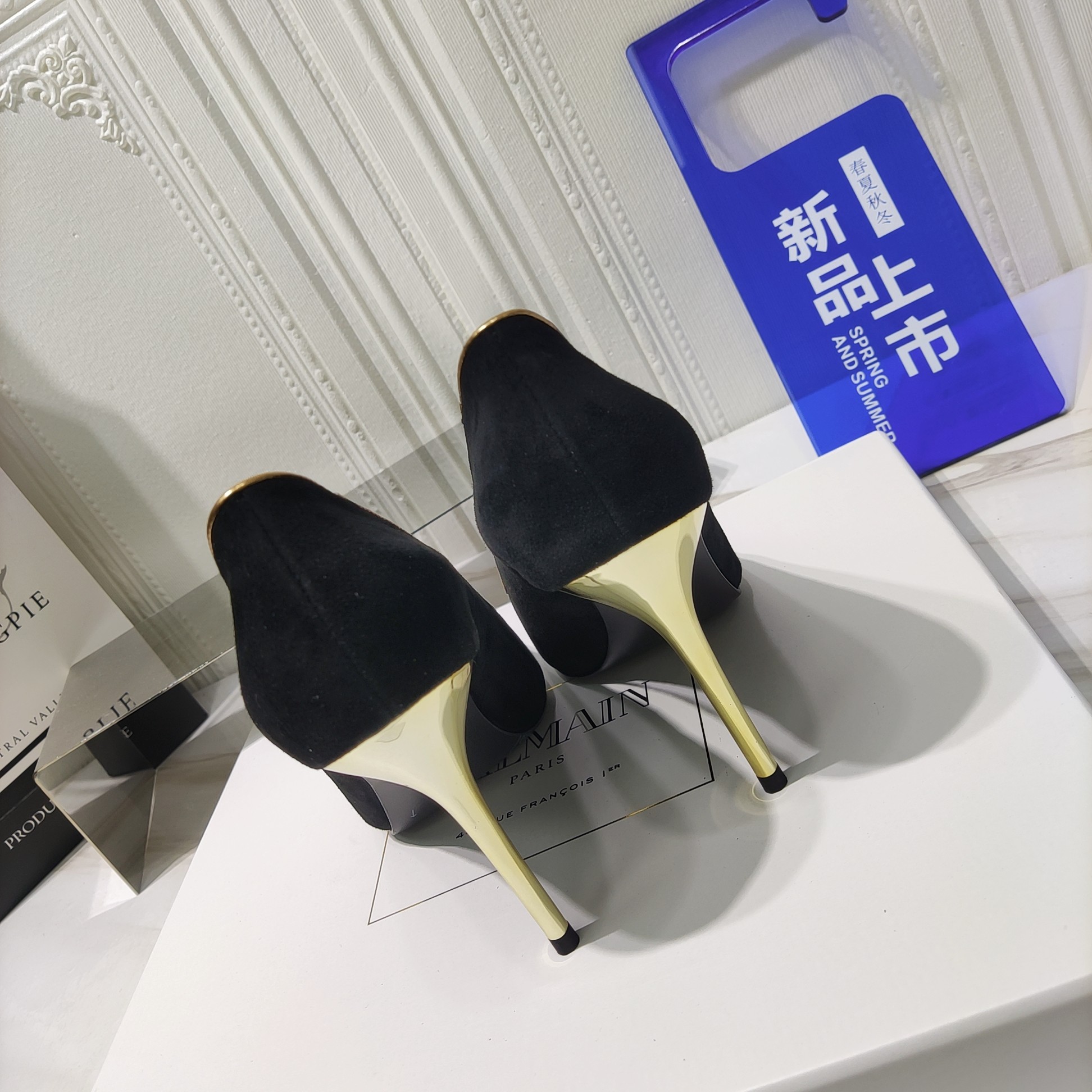 “2022 Spring Summer Zenium High Heels: Custom Textile, Cozy Water-Skinned Inside” - 图片 7