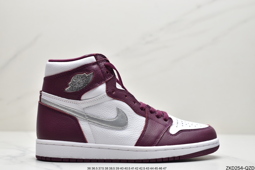 270 Air Jordan 1 High OG ”Bred Patent” 高帮 漆皮黑红 555088