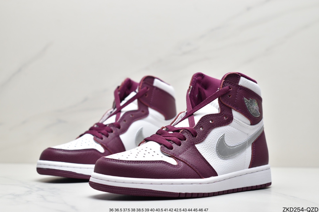 270 Air Jordan 1 High OG ”Bred Patent” 高帮 漆皮黑红 555088