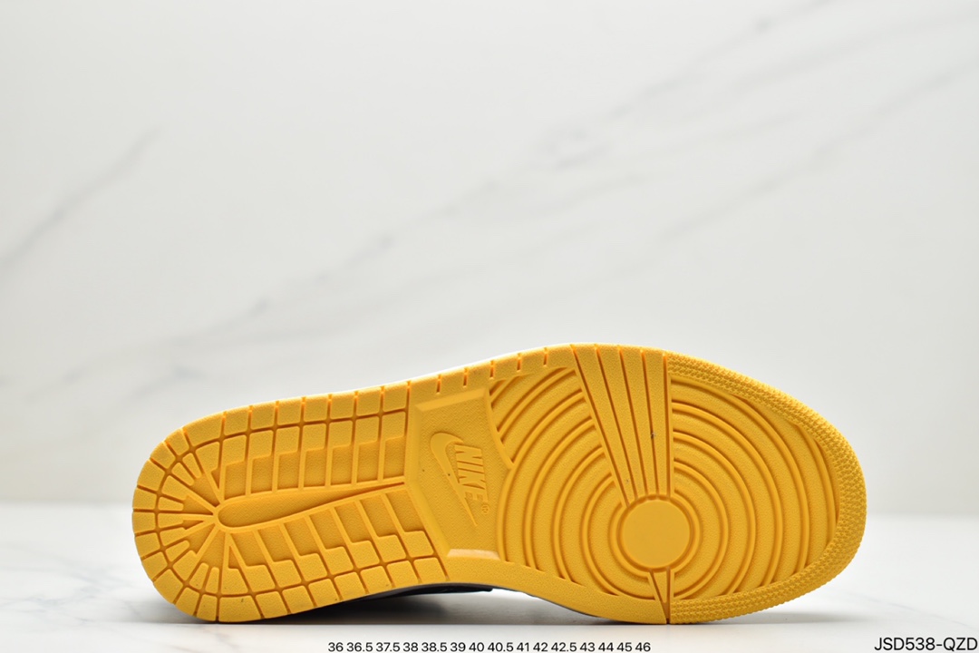 200 Jordan Brand 早早曝光出了一款 Air Jordan 1 Mid 鞋款DM1208-150
