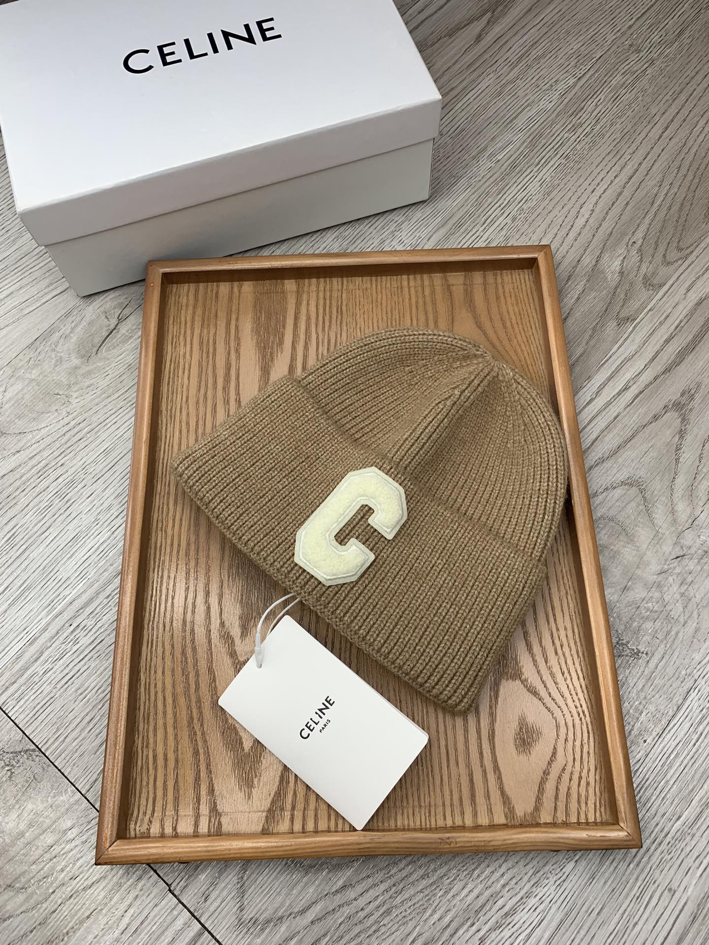 。赛琳。福利！！【细毛线针织单帽】新款上架，特别实惠的一个系列帽子，面料：细毛线。密度紧致！毛线针织面料