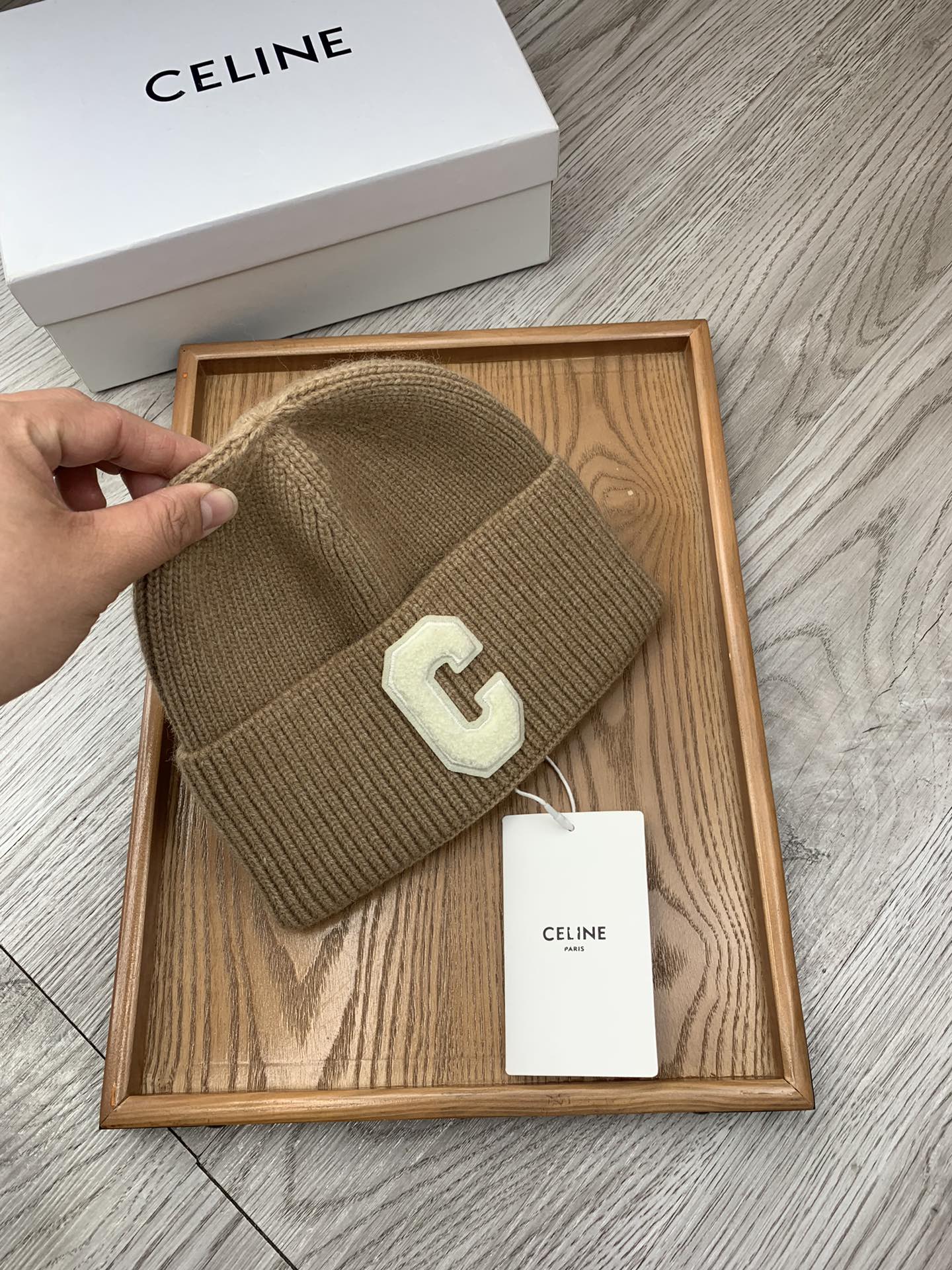 。赛琳。福利！！【细毛线针织单帽】新款上架，特别实惠的一个系列帽子，面料：细毛线。密度紧致！毛线针织面料