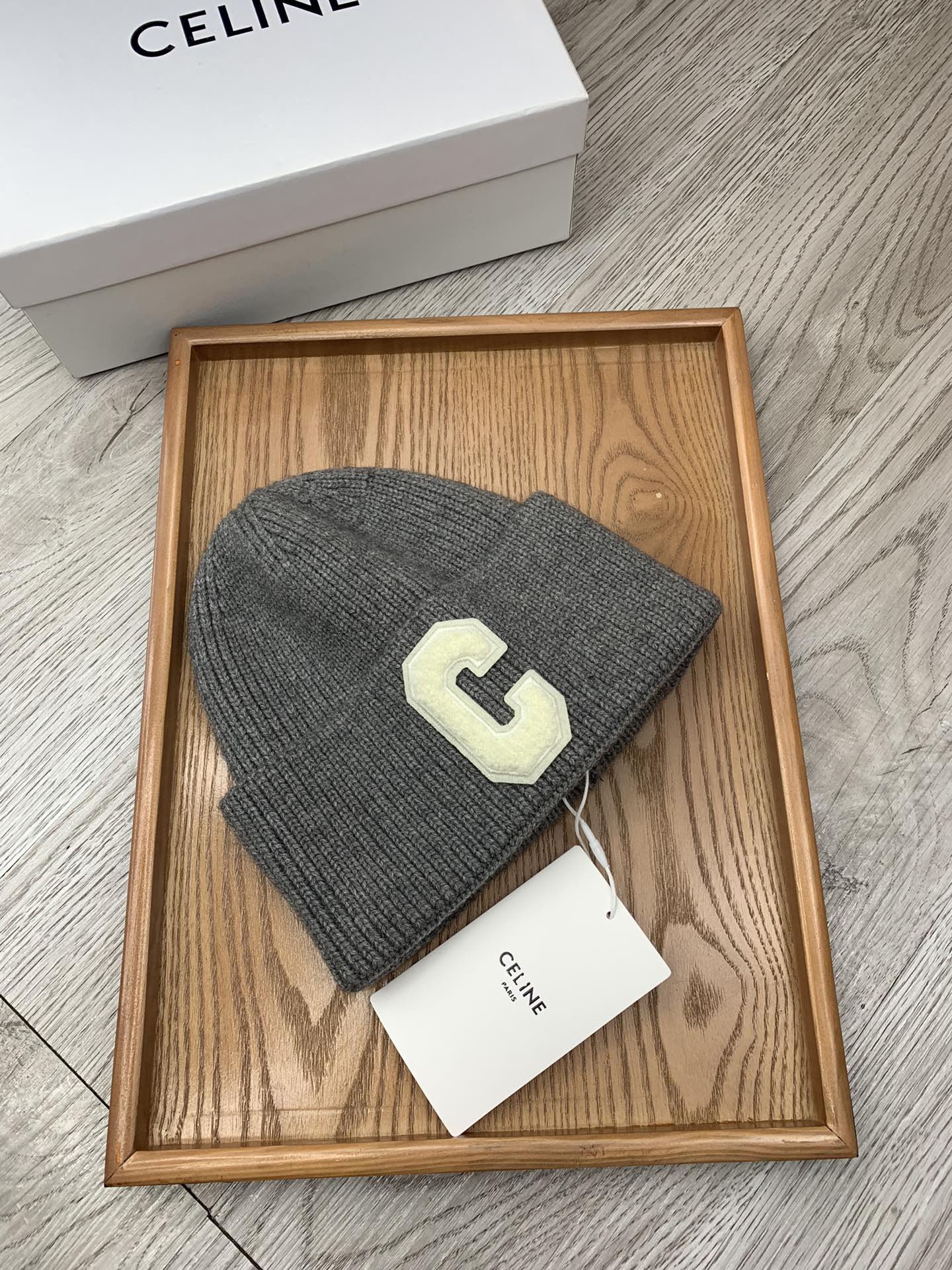 。赛琳。福利！！【细毛线针织单帽】新款上架，特别实惠的一个系列帽子，面料：细毛线。密度紧致！毛线针织面料