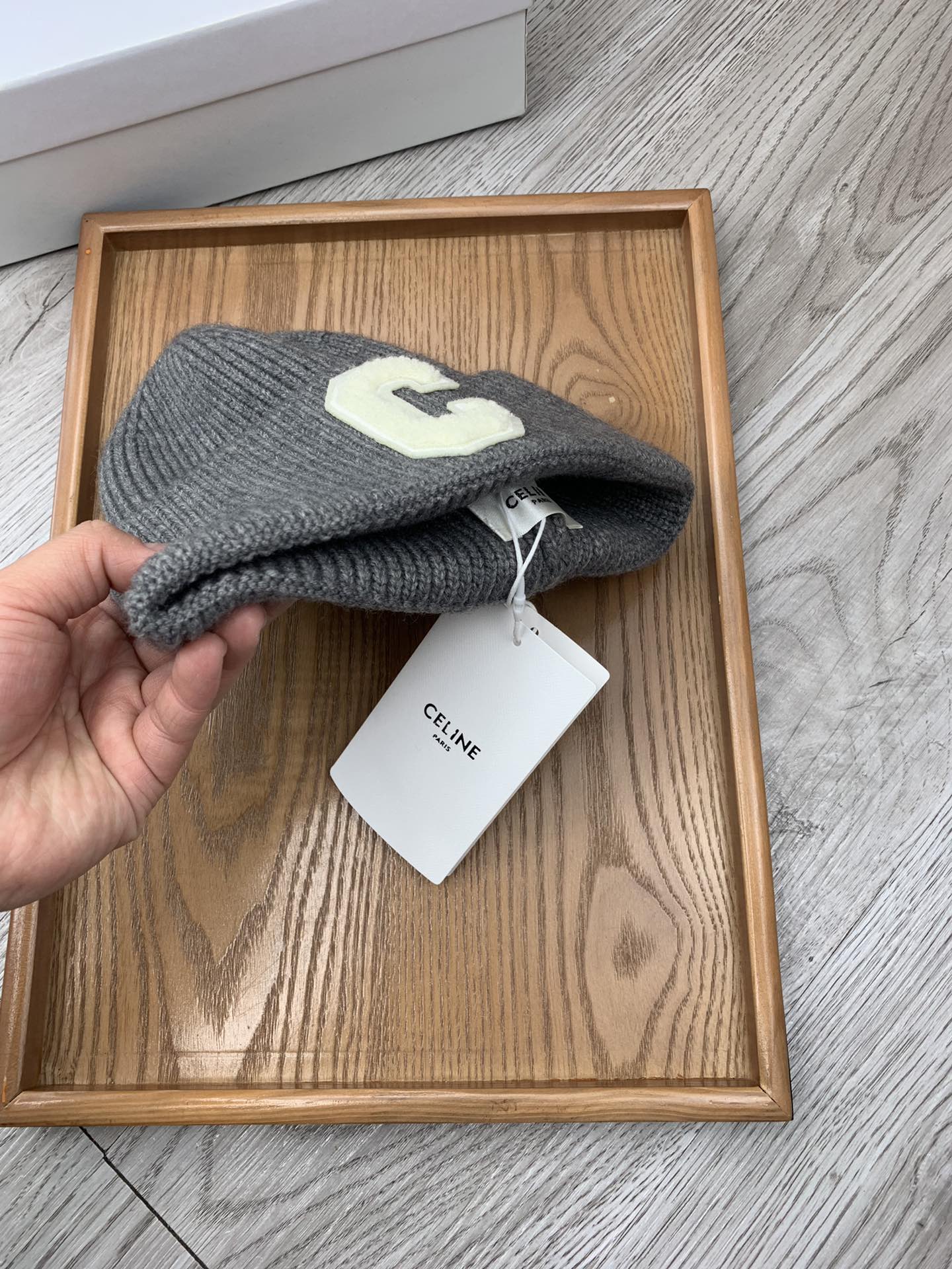 。赛琳。福利！！【细毛线针织单帽】新款上架，特别实惠的一个系列帽子，面料：细毛线。密度紧致！毛线针织面料