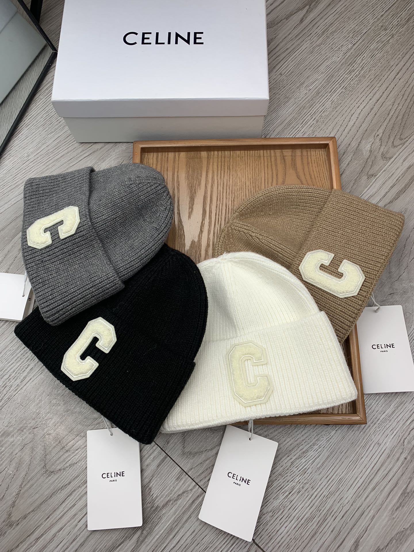 。赛琳。福利！！【细毛线针织单帽】新款上架，特别实惠的一个系列帽子，面料：细毛线。密度紧致！毛线针织面料