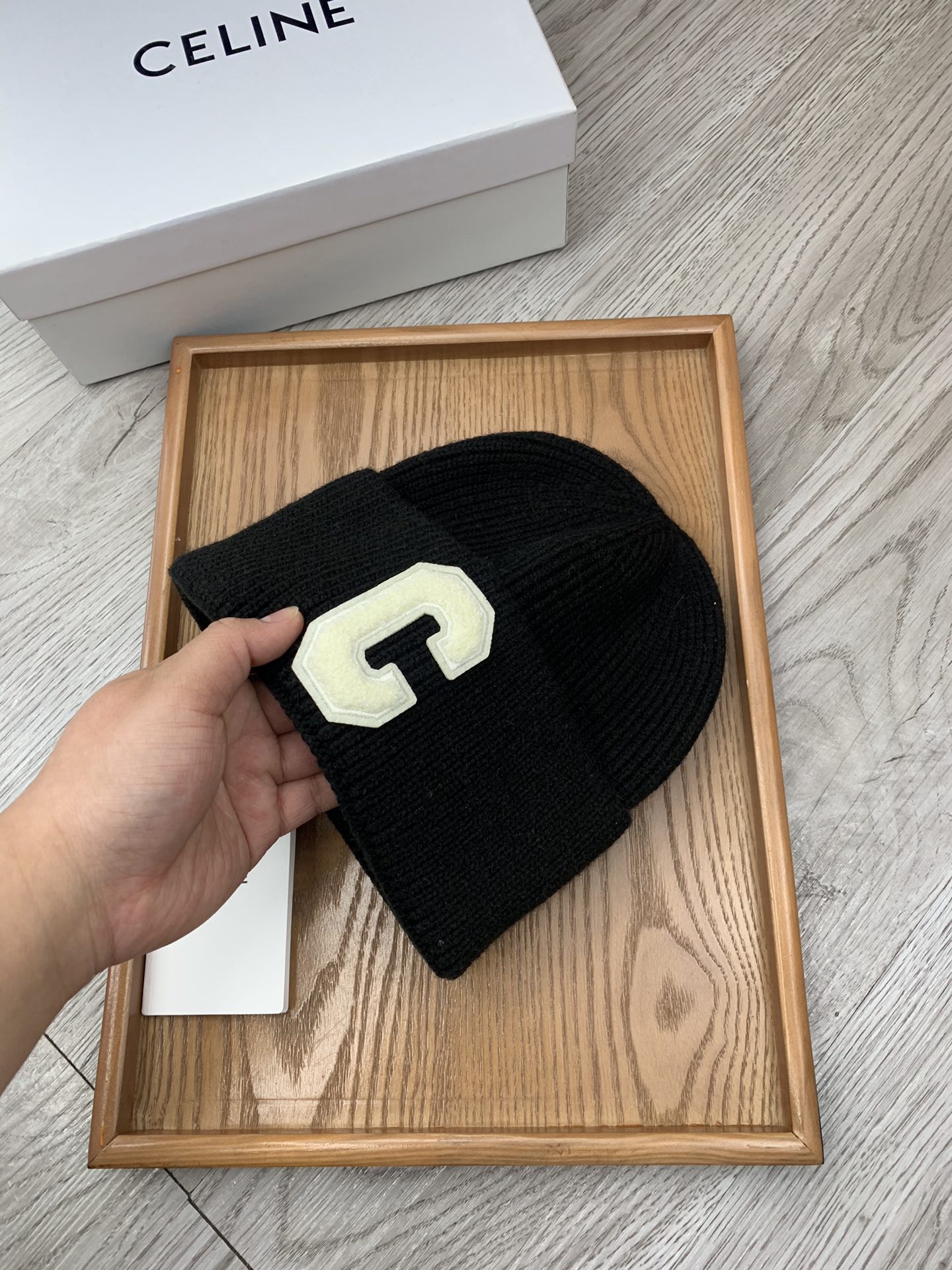 。赛琳。福利！！【细毛线针织单帽】新款上架，特别实惠的一个系列帽子，面料：细毛线。密度紧致！毛线针织面料