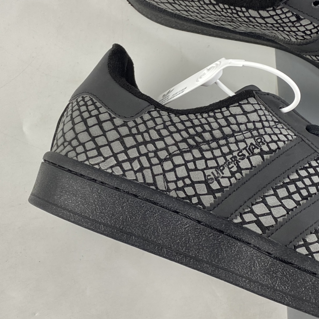 P160 ADIDAS Originals Superstar 三叶草贝壳头经典百搭休闲运动板鞋 青蛇 3M反光 FY6014-莆田鞋,莆田鞋货源,高仿鞋,高仿鞋货源,安福档口,莆田高仿鞋,莆田鞋批发,高仿鞋批发,莆田高仿运动鞋,高仿运动鞋,莆田运动鞋 P160 ADIDAS Originals Superstar 三叶草贝壳头经典百搭休闲运动板鞋 青蛇 3M反光 FY6014