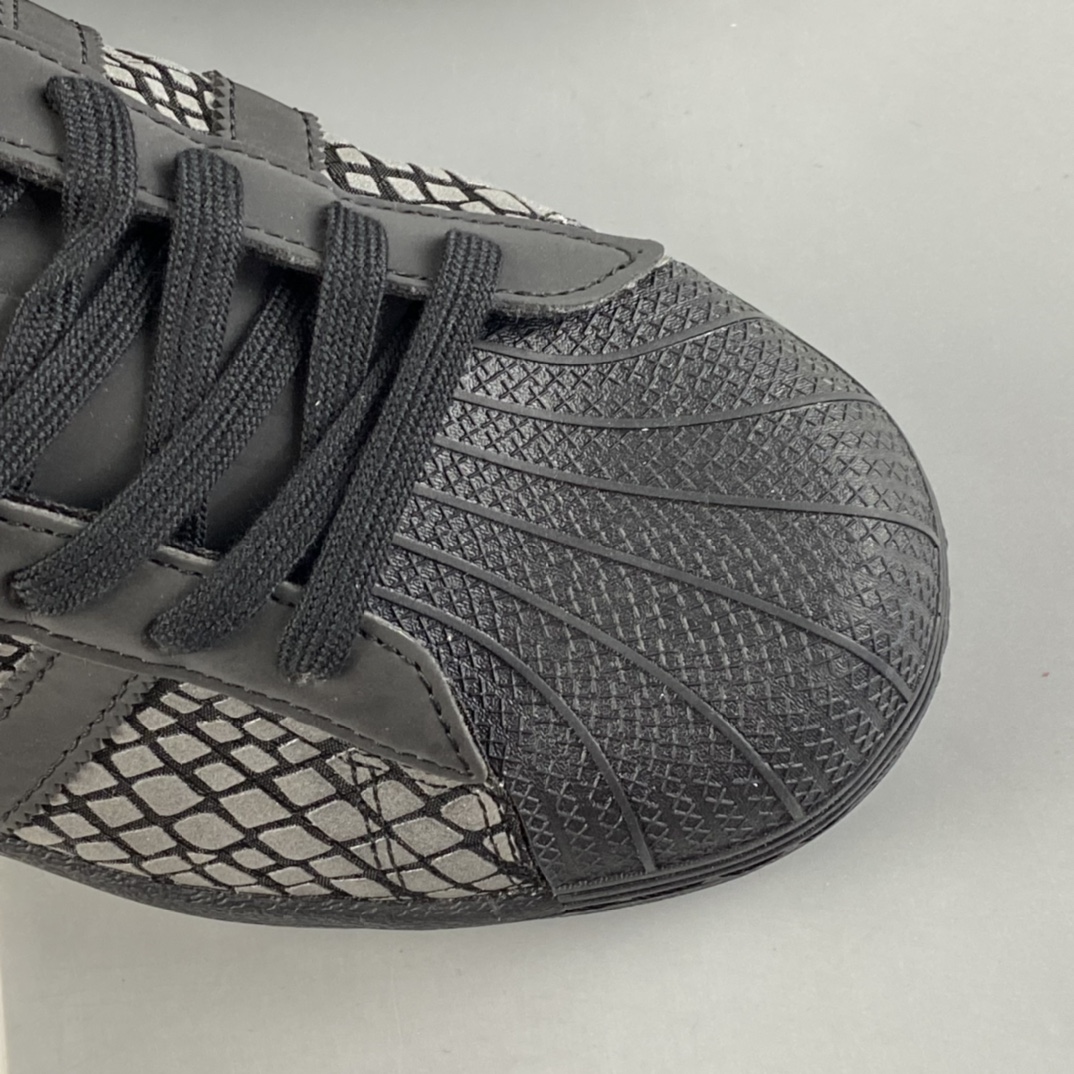 P160 ADIDAS Originals Superstar 三叶草贝壳头经典百搭休闲运动板鞋 青蛇 3M反光 FY6014-莆田鞋,莆田鞋货源,高仿鞋,高仿鞋货源,安福档口,莆田高仿鞋,莆田鞋批发,高仿鞋批发,莆田高仿运动鞋,高仿运动鞋,莆田运动鞋 P160 ADIDAS Originals Superstar 三叶草贝壳头经典百搭休闲运动板鞋 青蛇 3M反光 FY6014