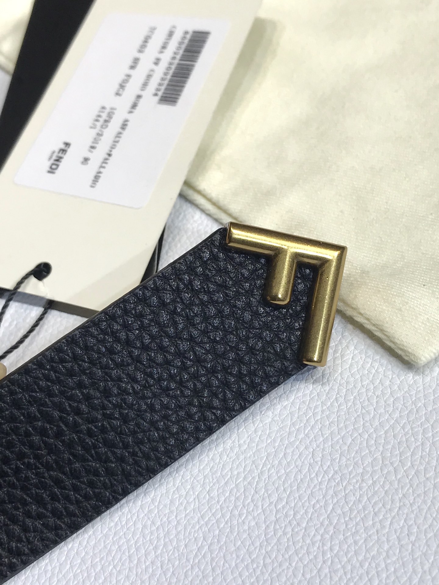 Balenciaga 五金做工精细 线条流畅 表面光滑 𝐙𝐏电镀工艺 香港通关【𝐇𝐀𝐀𝐒】 进口皮料