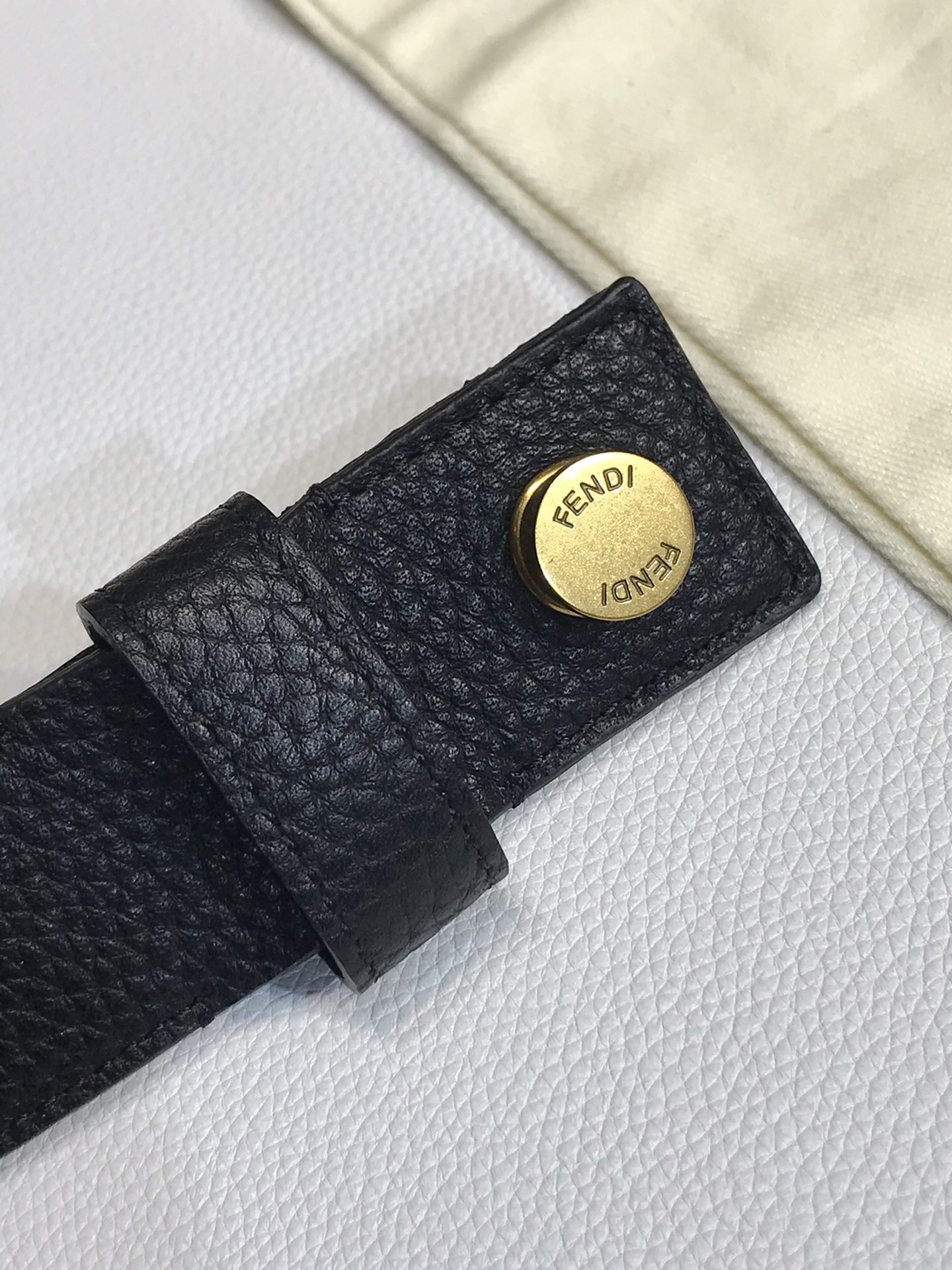Balenciaga 五金做工精细 线条流畅 表面光滑 𝐙𝐏电镀工艺 香港通关【𝐇𝐀𝐀𝐒】 进口皮料
