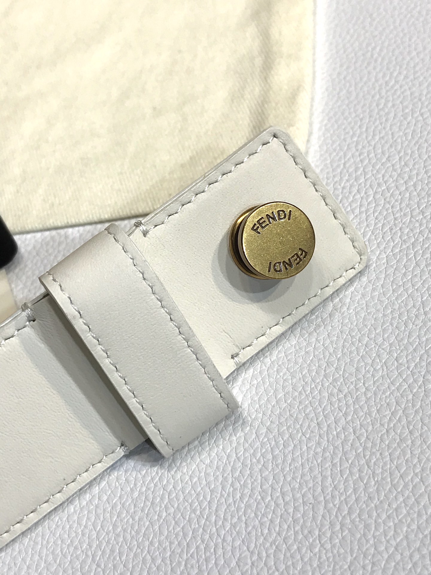 Balenciaga 五金做工精细 线条流畅 表面光滑 𝐙𝐏电镀工艺 香港通关【𝐇𝐀𝐀𝐒】 进口皮料