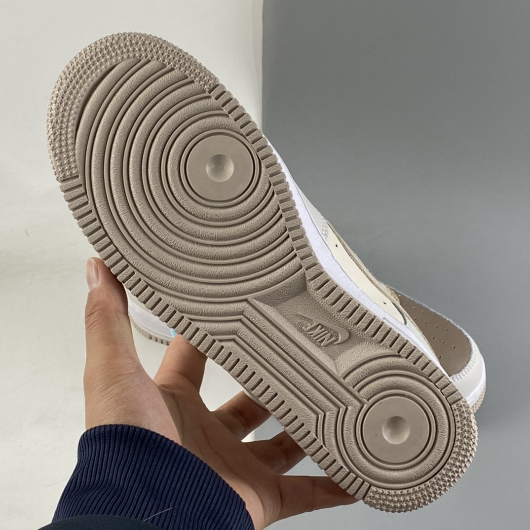 P160  NIKE Air Force 1’07 ”Hot Chocolate” 空军一号热可可拼色低帮休闲板鞋 CW2288-903