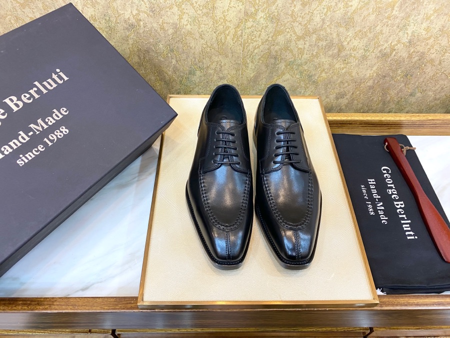 NO:271425,This year's counter has finally shipped the most expensive shoes in the world. Berluti's slogan is 