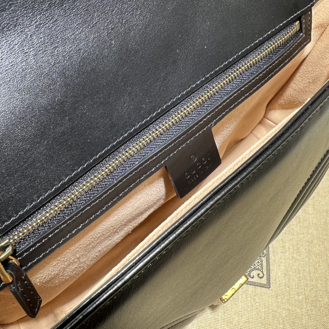 GUCCI古驰GG Marmont系列中号肩背包443496