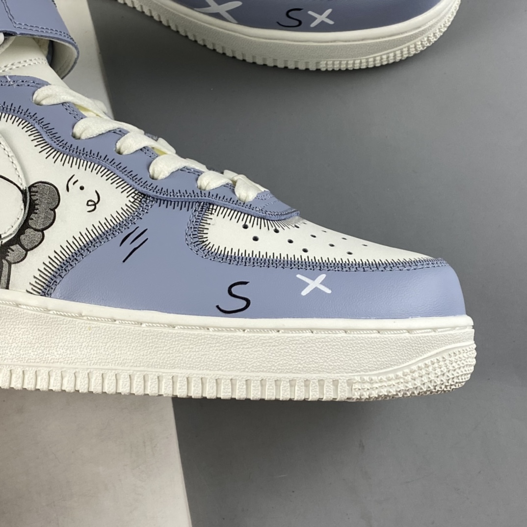 P260  Kaws x NIKE Air Force 1’07 Mid 联名款空军一号中帮休闲板鞋 CW2308-211