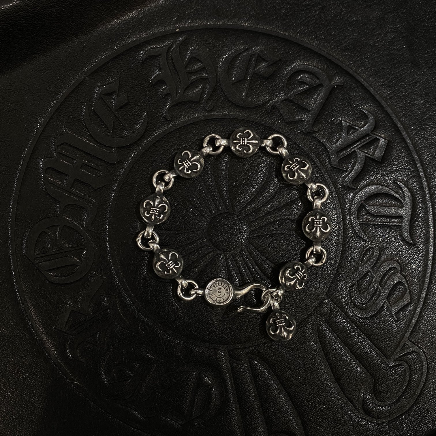 Chrome Hearts 克罗心童军花花珠手链 - ユニークなデザインとサイズオプション