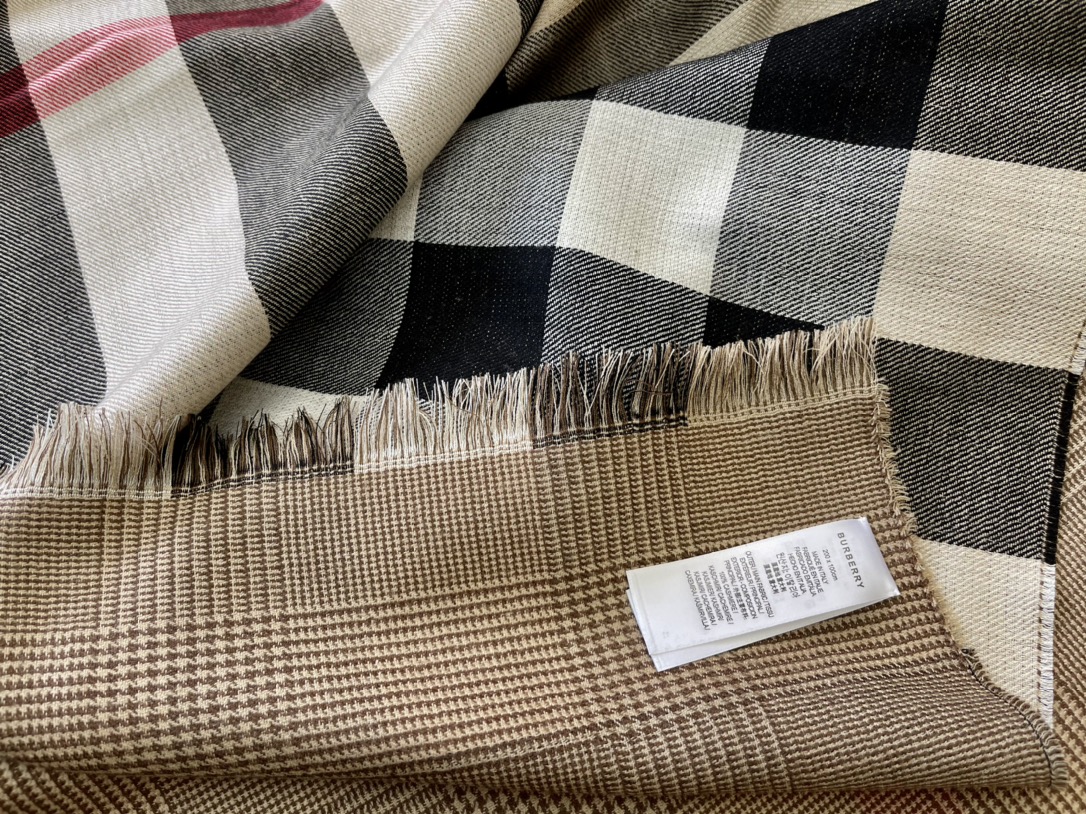Burberry巴宝莉100%羊绒双面围巾大披肩