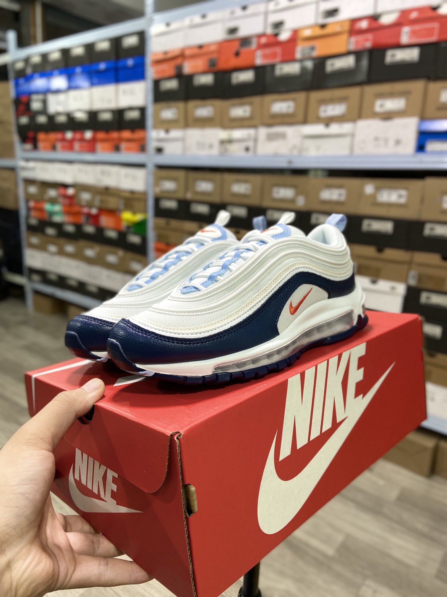 220 耐克Nike Wmns Air Max 97 复古气垫百搭休闲运动慢跑鞋DM2824-100