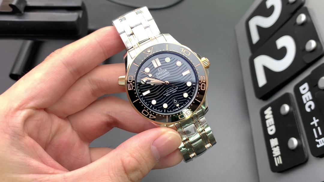 Omega OR 间金海马
